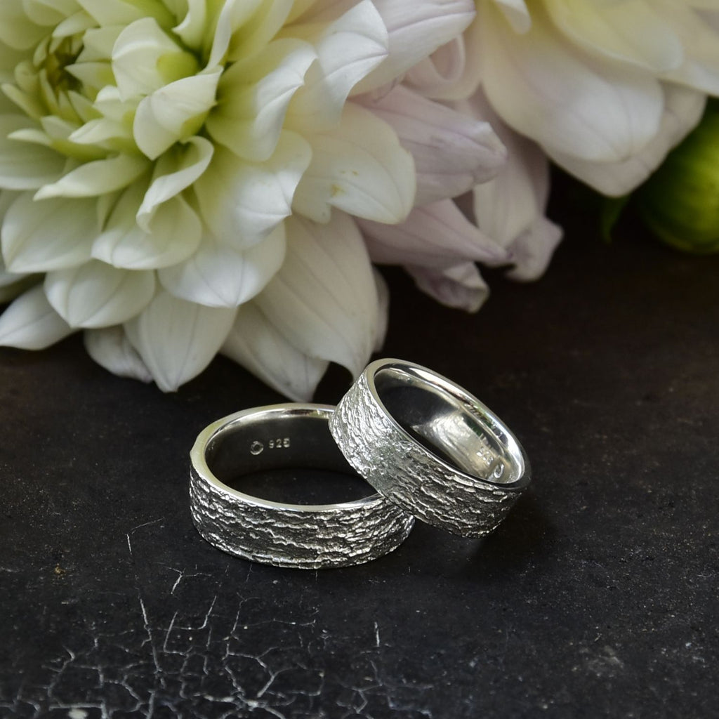 Rinden-Ring mit ca. 7,5 mm Breite