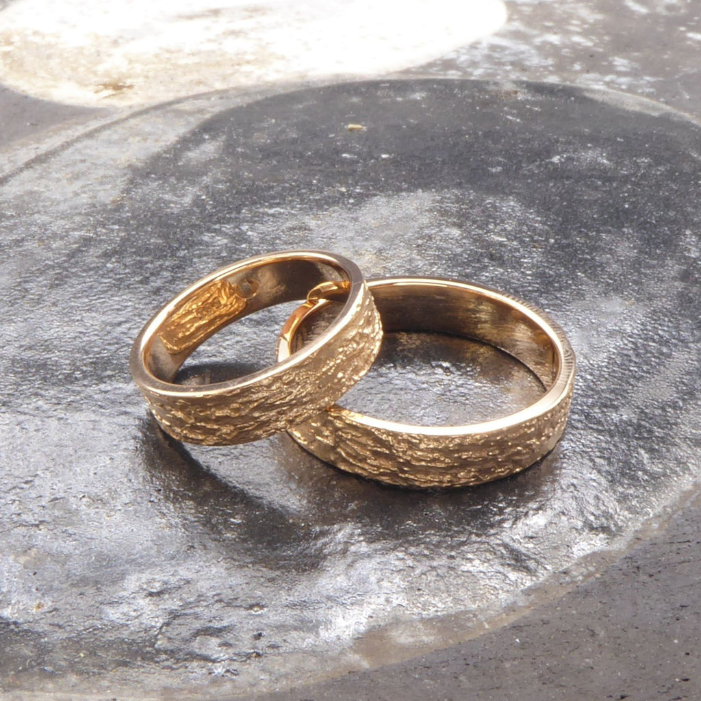 Rinden-Ring mit ca. 5 mm Breite